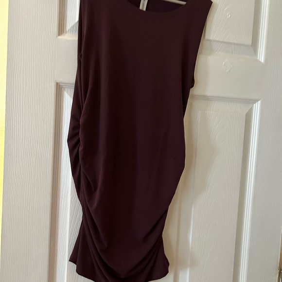 Eggplant tank top - Picture 3 of 4